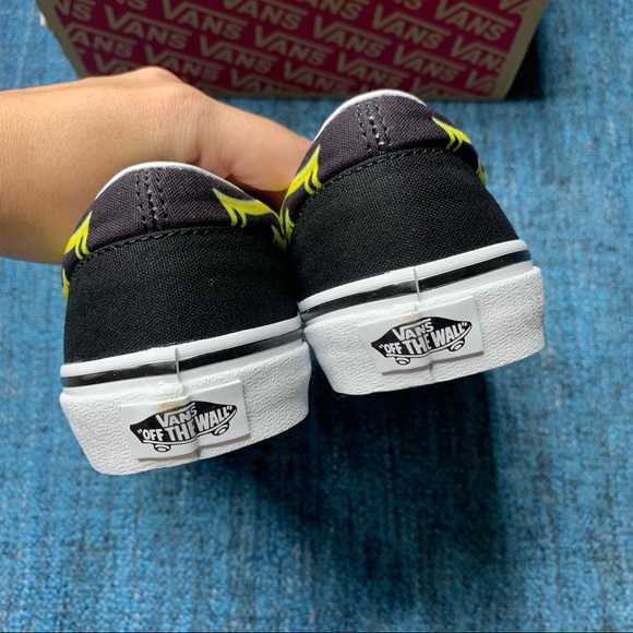 NWT Vans Classic Slip On Slime Flame Sneakers - Picture 4 of 7